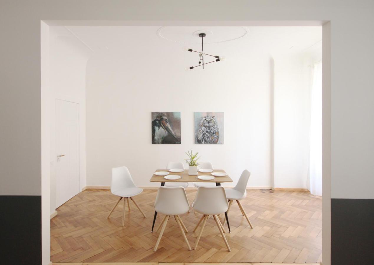 Quiet And Spacious Home In Historic Рига Экстерьер фото